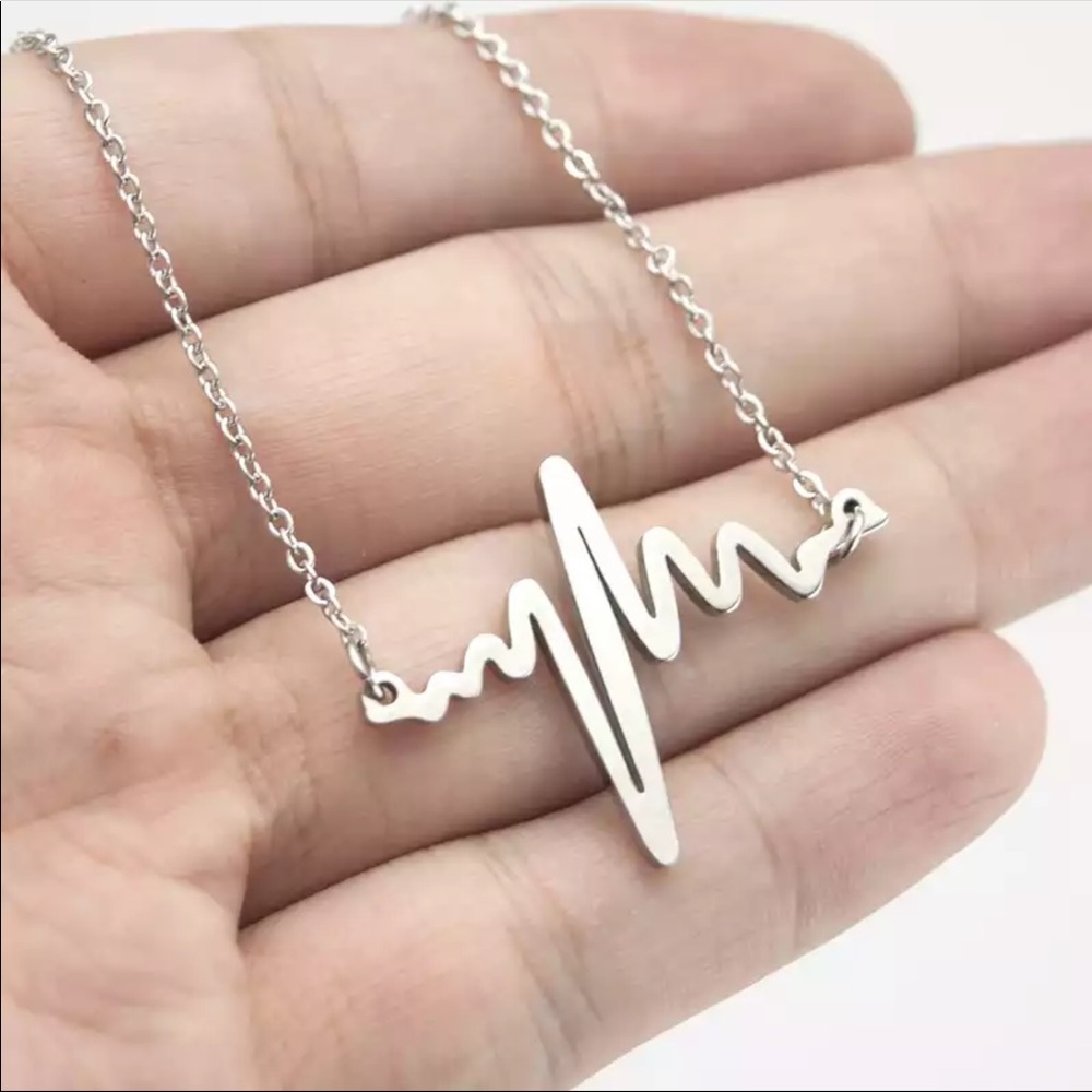 New stainless steel heart beat pendant necklace - Picture 3 of 7